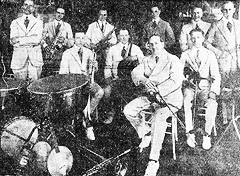 fischer-orchestra-1915-240.jpg