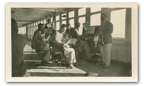 fischer-orchestra-1930-31-2-598.jpg