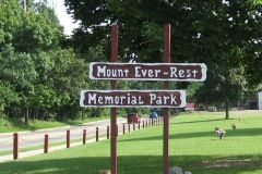 mt-everest-sign-240