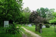 yorkville-sign-240