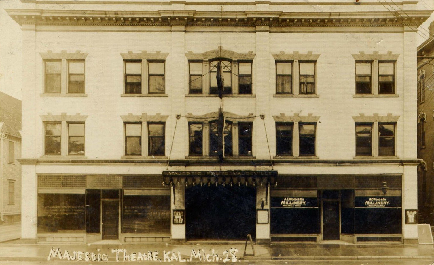 majestic-theater-pc