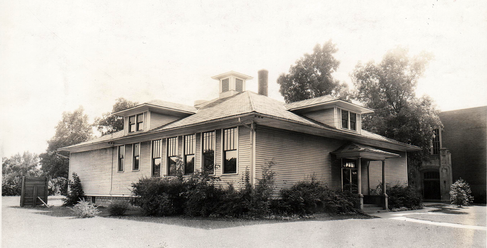 West Main School, early elementary building, Kalamazoo, 1940