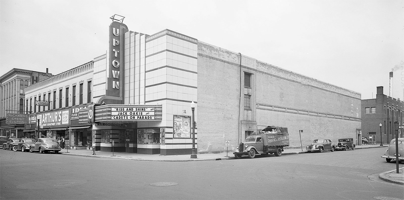 uptown-theater-todd-photo-1600