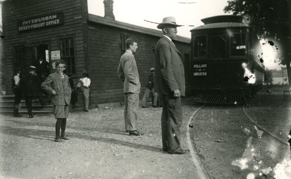 grand-rapids-interurban-1200