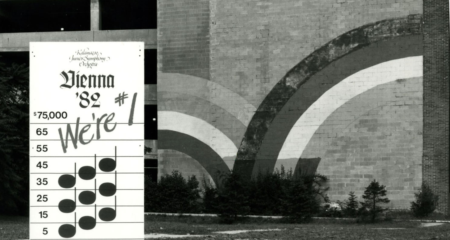 Rose Street Parking Ramp Mural