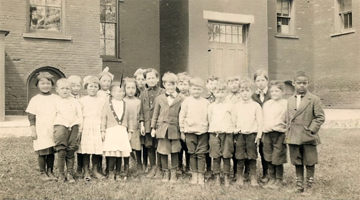 frank-street-school-1st-grade-1914-kvm-94-16-17-1200.jpg