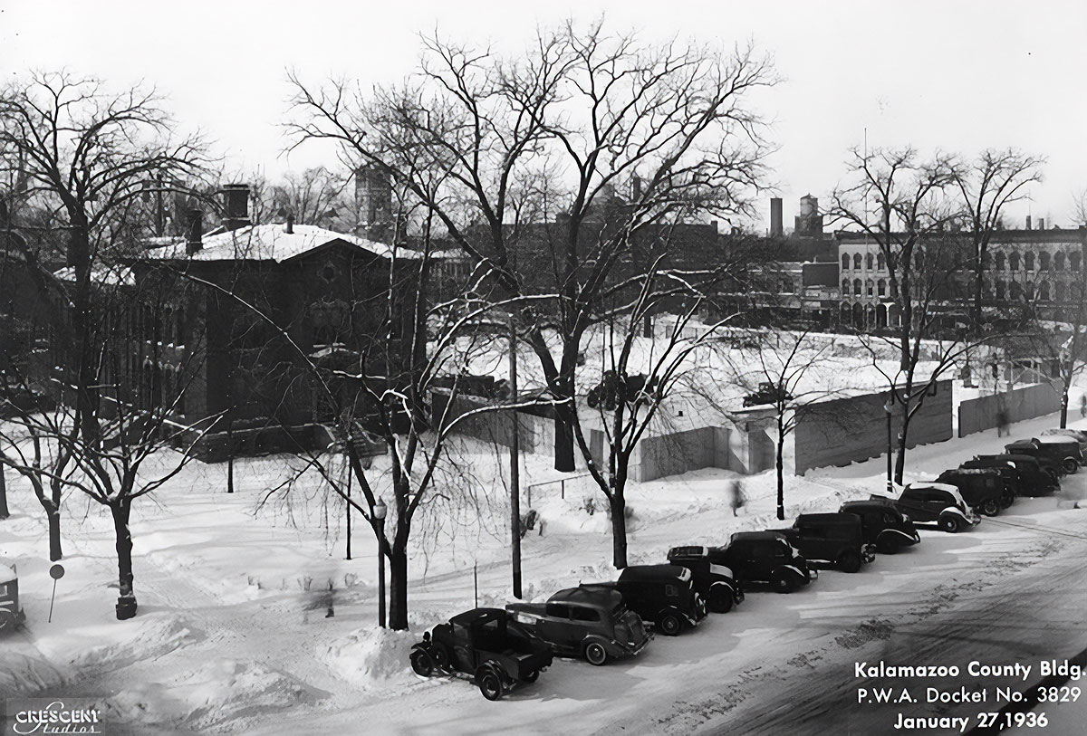 kalamazoo-county-building-1936-wmu-archives-1200.jpg