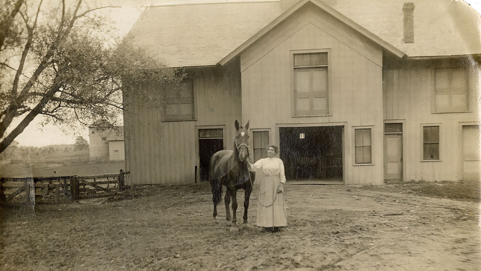 browne-farm-photo-kvm-2011-33-3-300dpi-1600