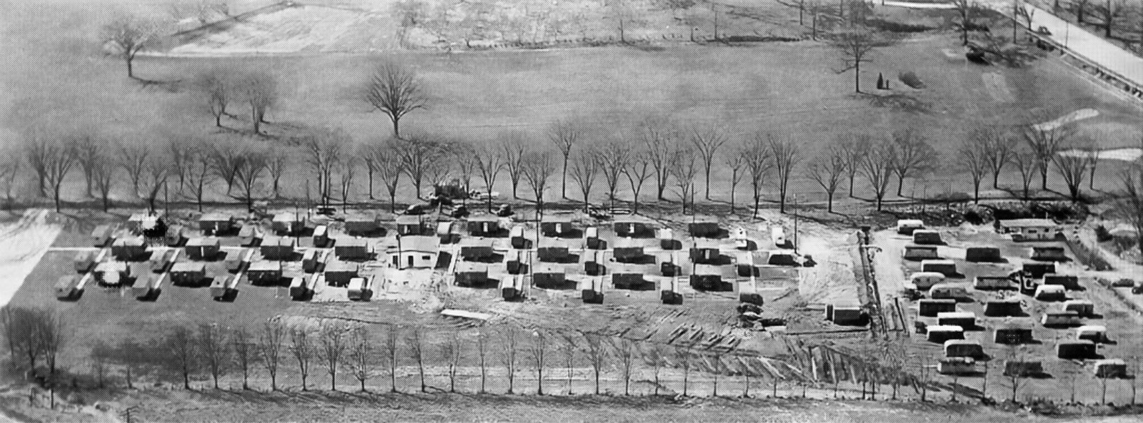 Trailer-Village-wmu-1600